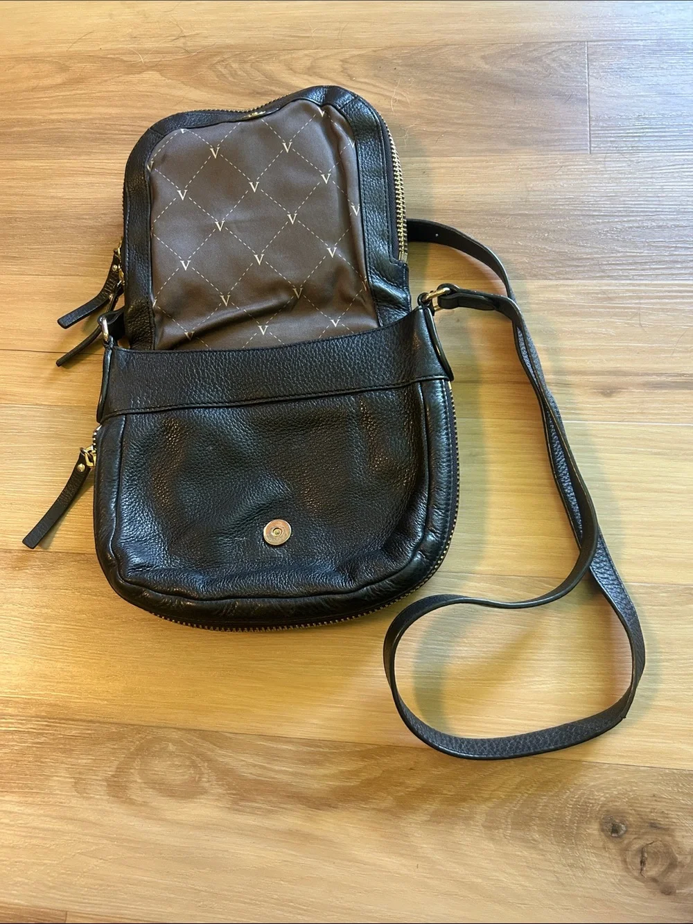 Black Vince Camuto Purse